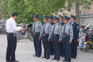 襄陽保安公司員工日常?。。?>
                                </a>
                            </div>
                            <div   id=