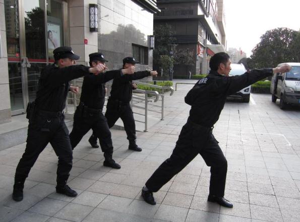 襄陽戎安保安公司給您介紹下保安人員的上崗證辦理流程！