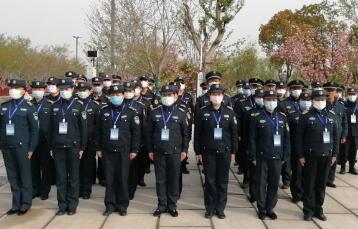 千萬不要小瞧保安?。。。。?！